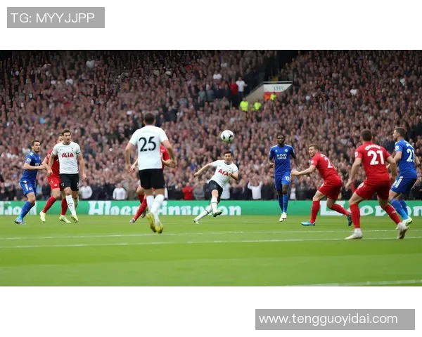 足球明星装饰挂布点亮你的家居空间彰显运动激情与个性魅力